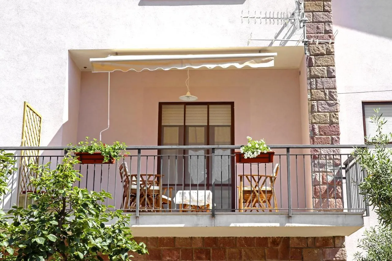 Vaarak Bed & Breakfast Bosa 0*,  İtalya