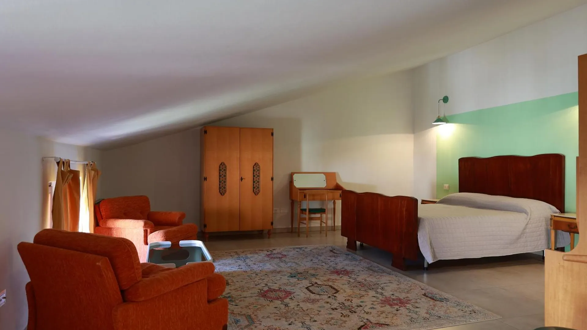 Vaarak Bed & Breakfast Bosa